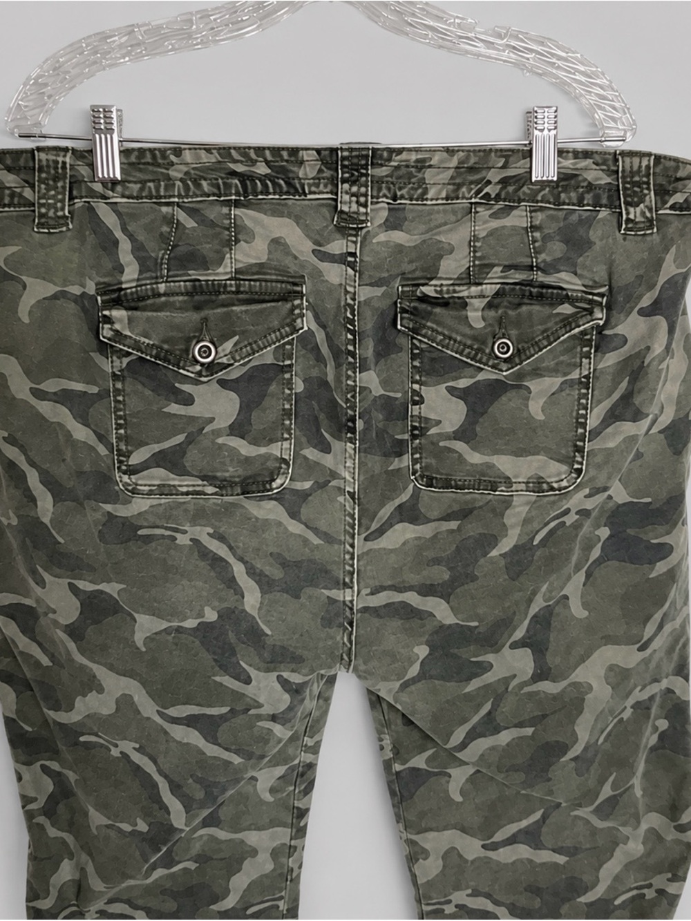 Torrid Olive Camo Ankle Pants - Picture 4 of 8